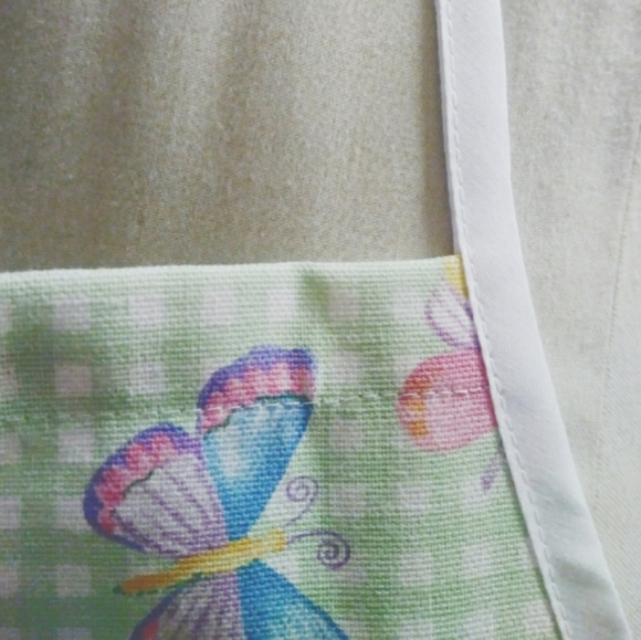 Light Green Canvas Apron - Picture 3 of 4
